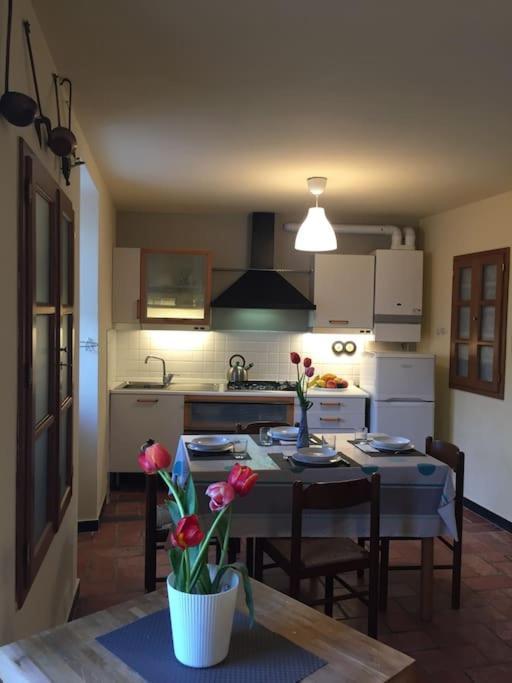 Quiet And Cozy Home With Wi-Fi Casa Prearino Vernazza Bagian luar foto